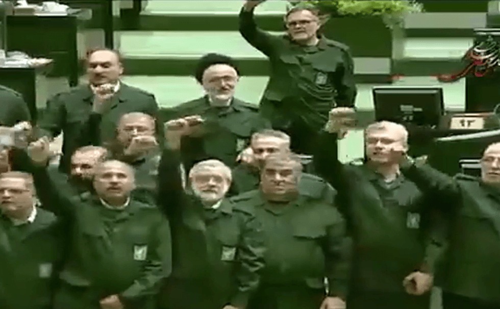 Iranian lawmakers chant \u2018death to America, death to Israel\u2019 in chilling moment amid escalating tensions with Donald Trump