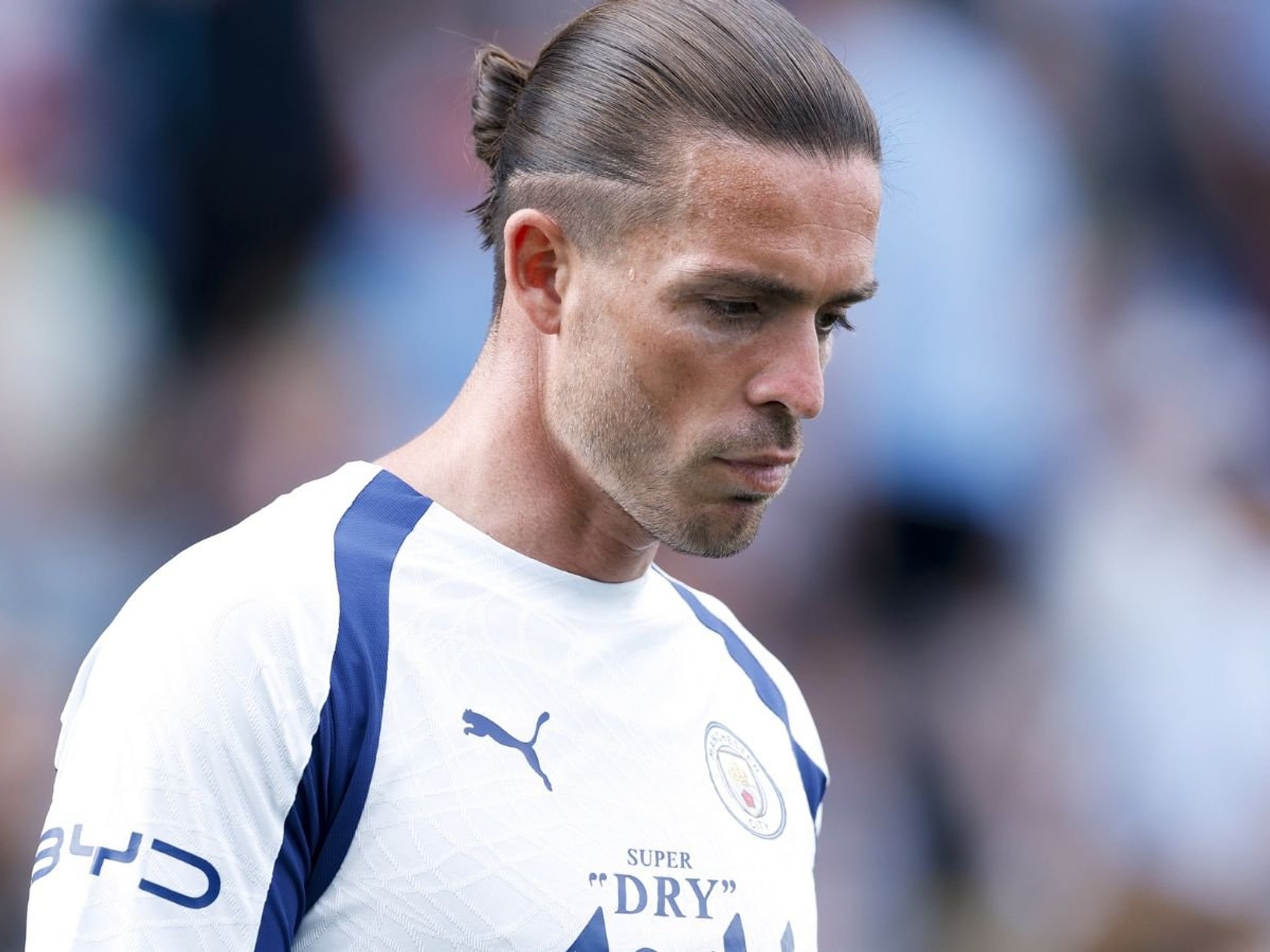 Jack Grealish would reportedly favour a return to Everton if Manchester City allow the winger to leave before the transfer window closes