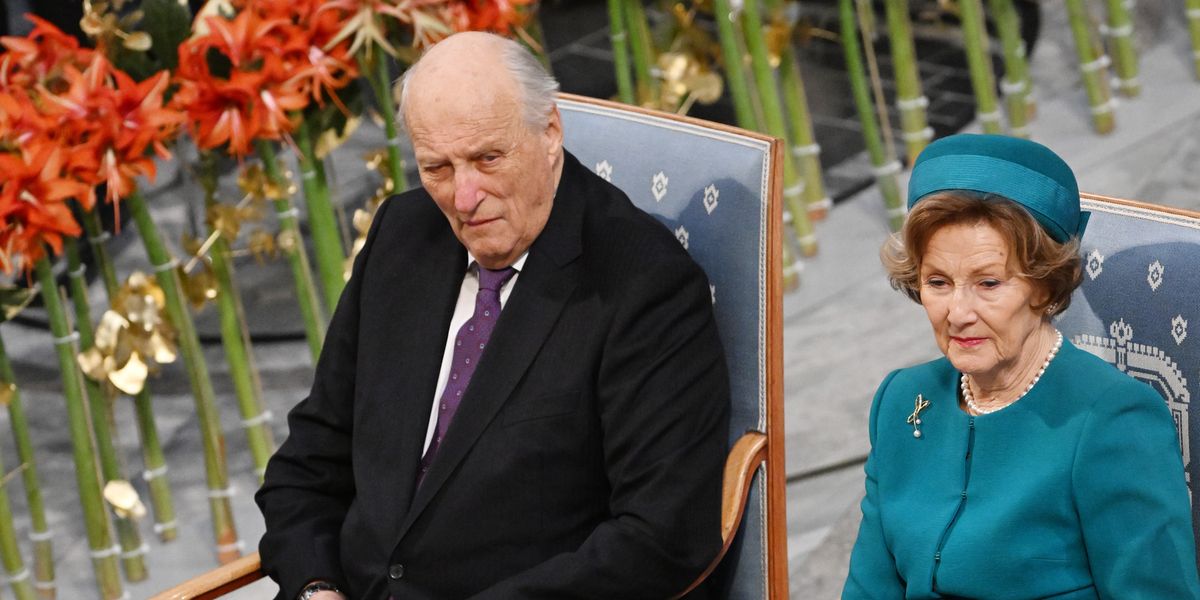 Queen Sonja marks wedding anniversary one day after King Harald's death as tributes pour in