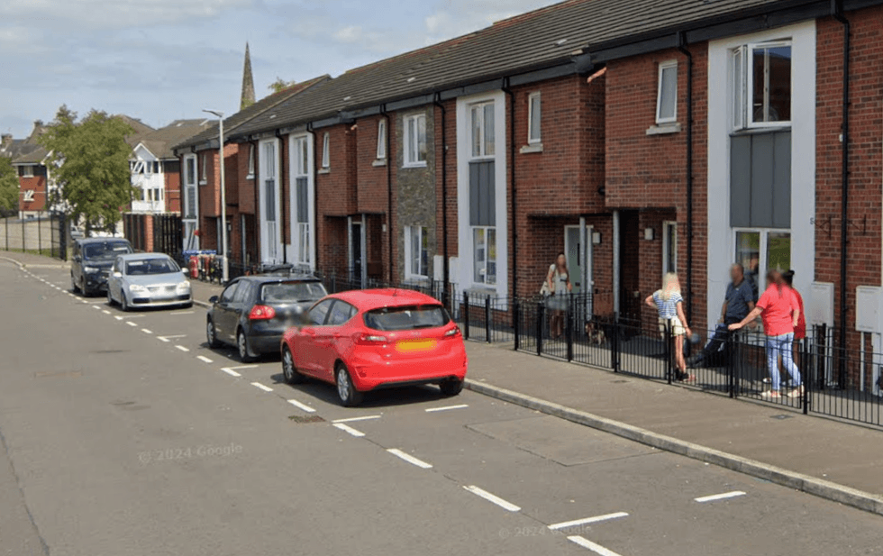 Kinnaird Avenue