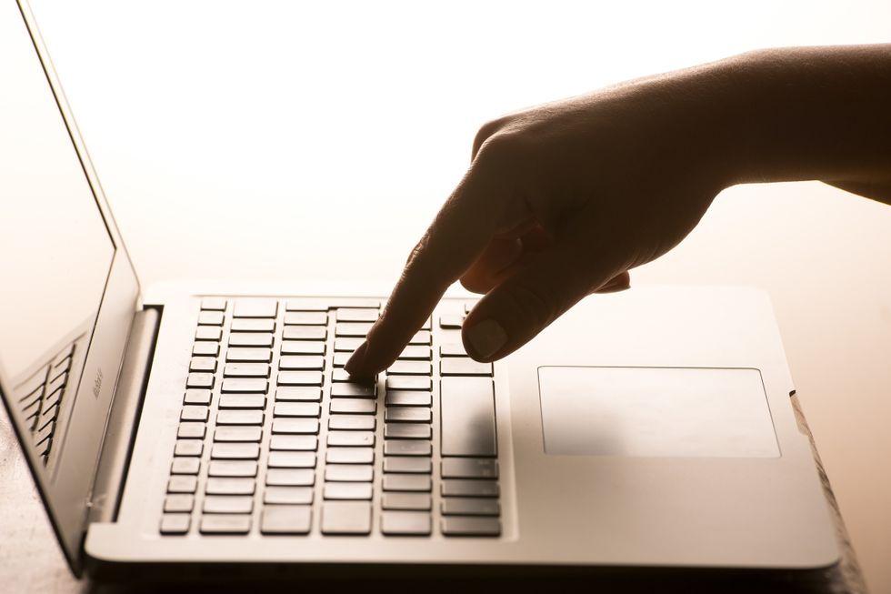 Laptop stock