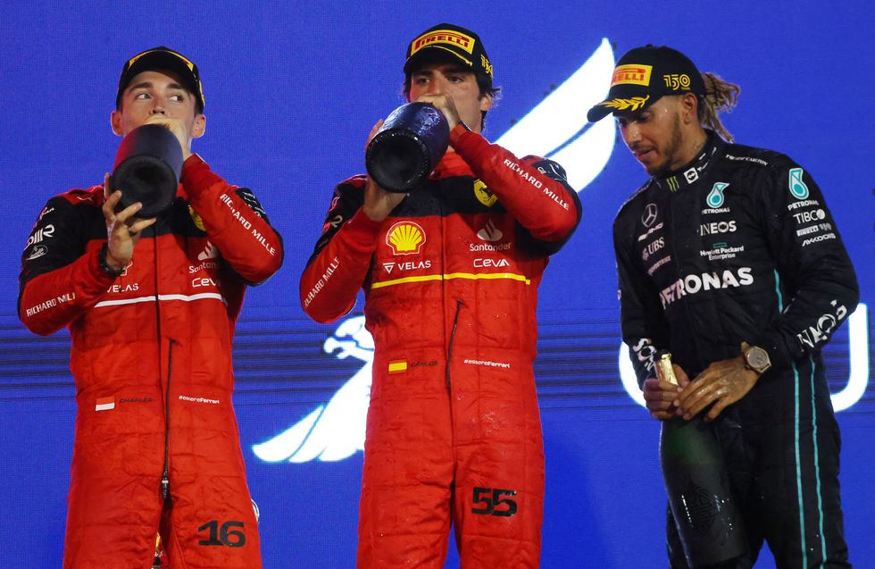 Lewis Hamilton will replace Carlos Sainz