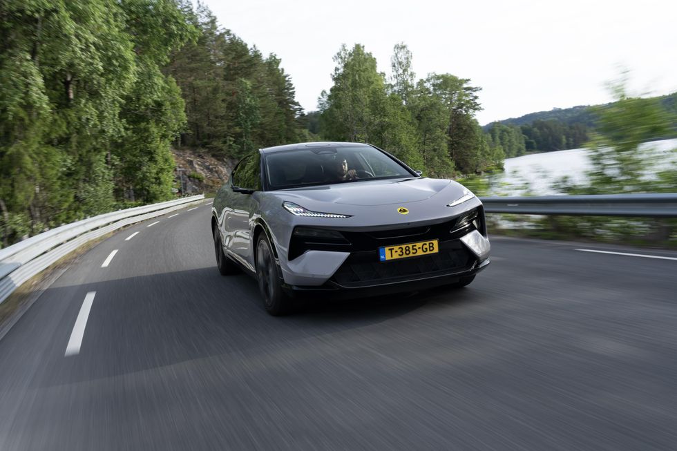 Lotus Eletre S - Kaimu Grey