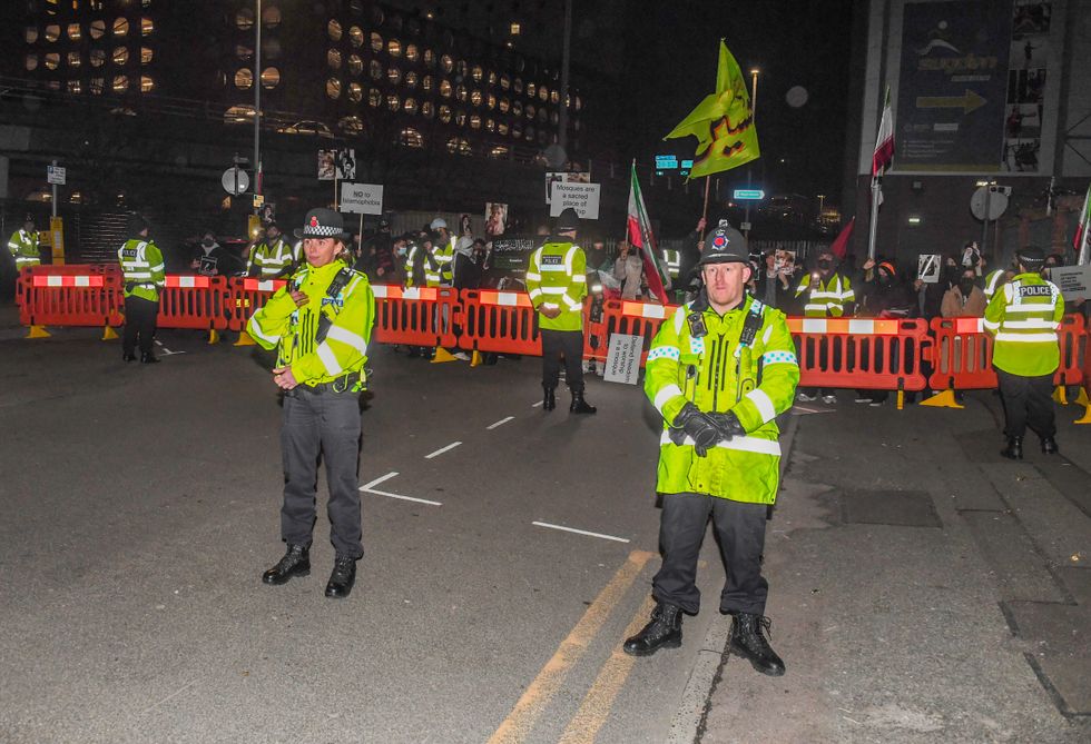 Manchester police protesters and counter-protesters