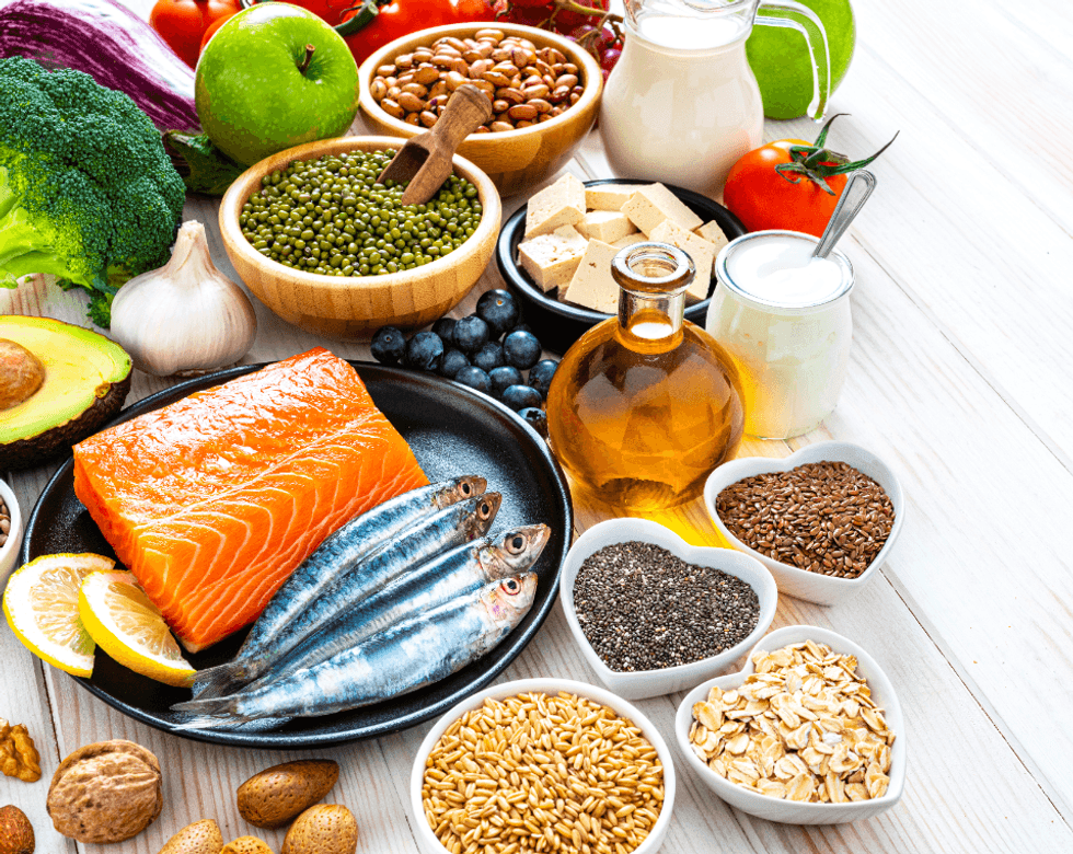 Mediterranean diet consisting of fish, nuts and seeds