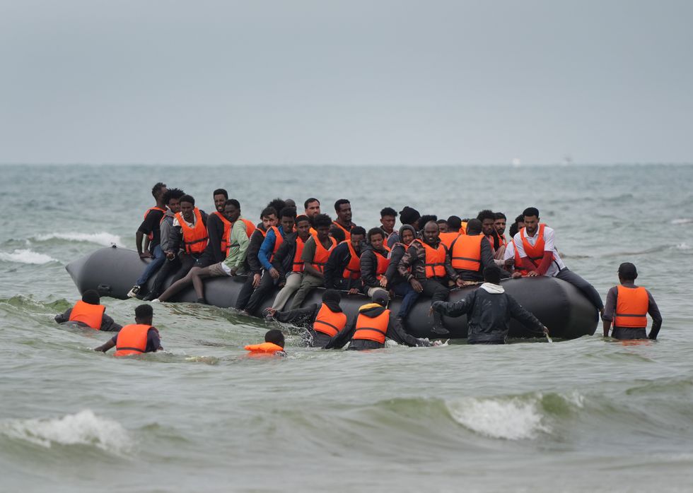MIgrants crossing the Channel