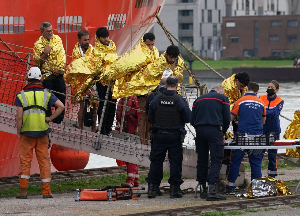 Migrants disembarking in northern France\u200b