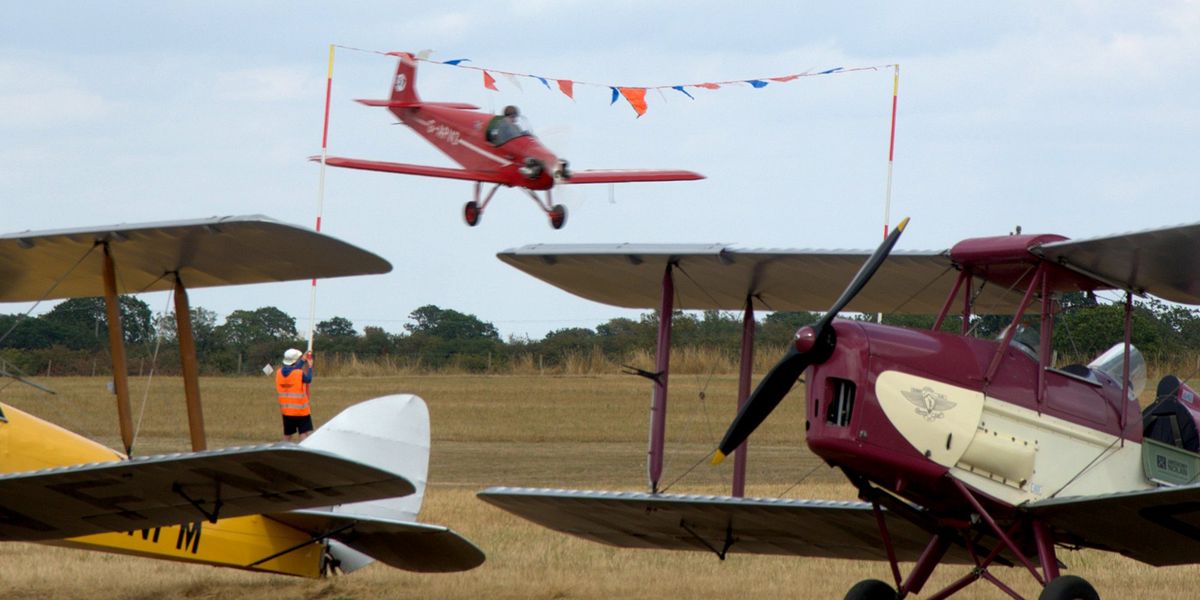 Pilot 'seriously injured' following crash at First World War airshow event