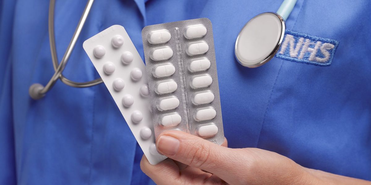 NHS doctors prescribing drugs linked to dementia without warning patients of risk