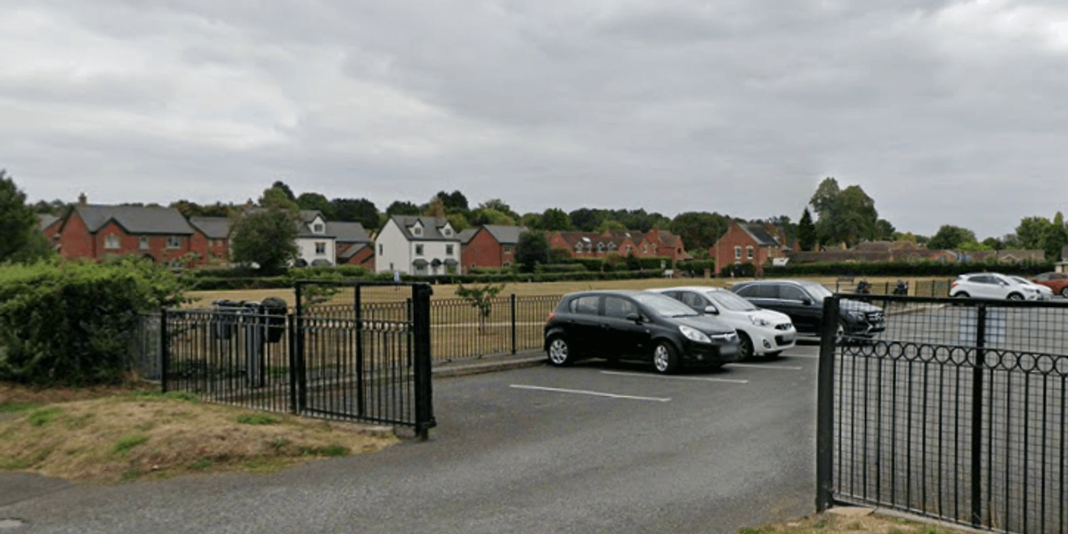 Travellers flee leafy English village after police called over 'tense stand-off' with locals