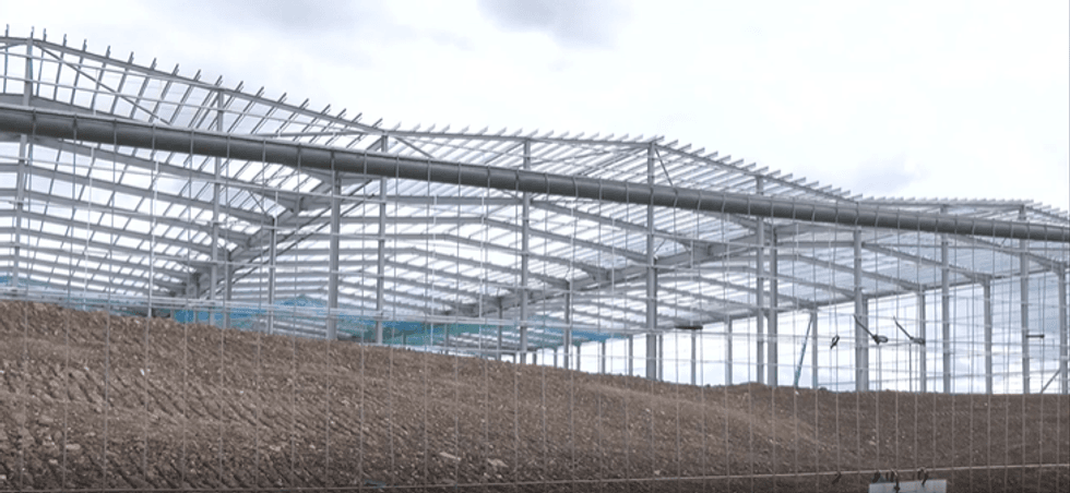 Only two people voted against the development of the warehouses on the planning committee\u200b