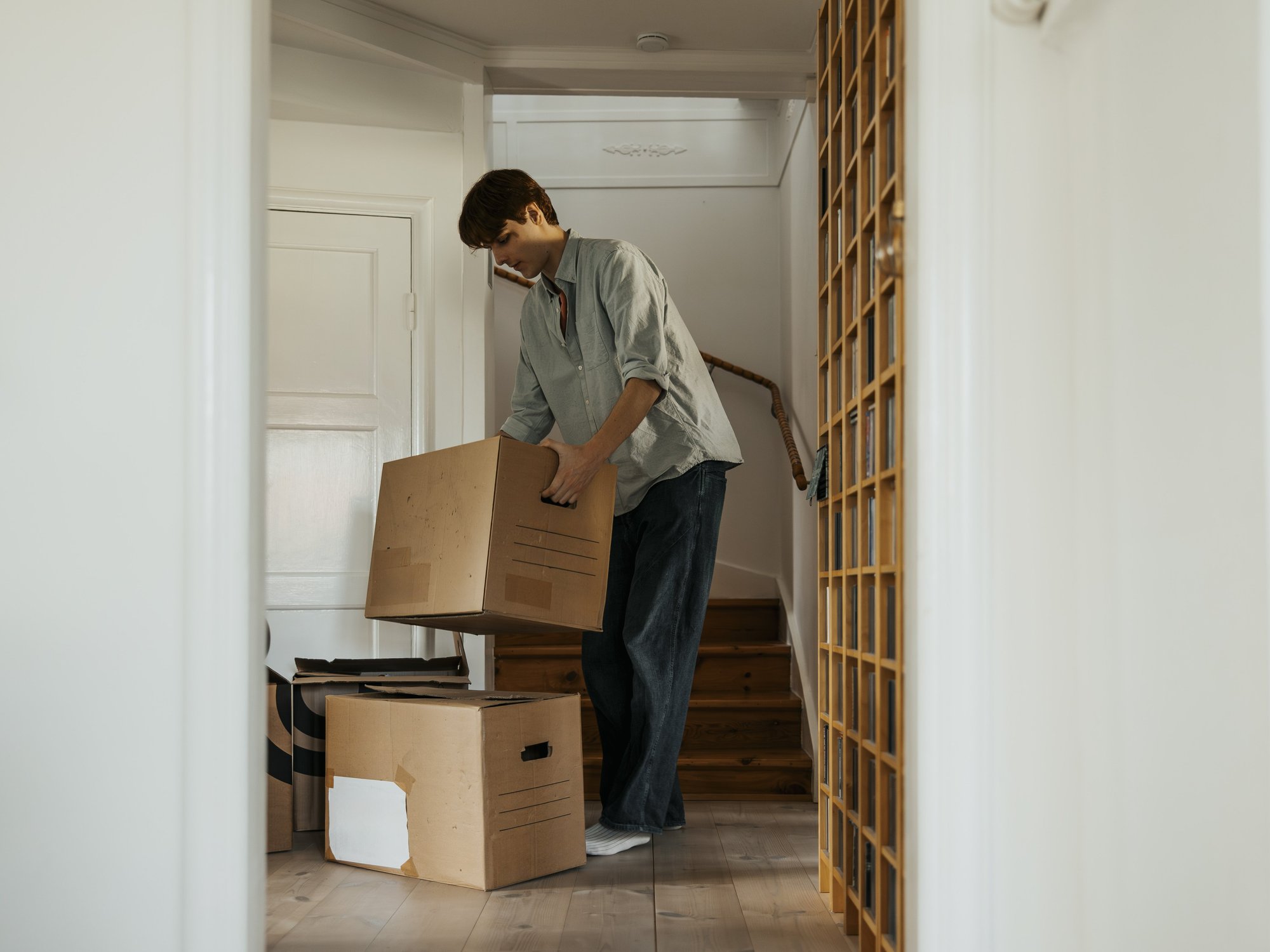 PERSON MOVING HOMES