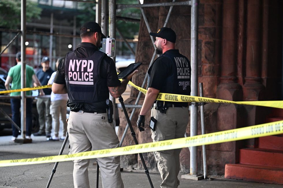 Police investigating Manhattan, New York City, stabbing