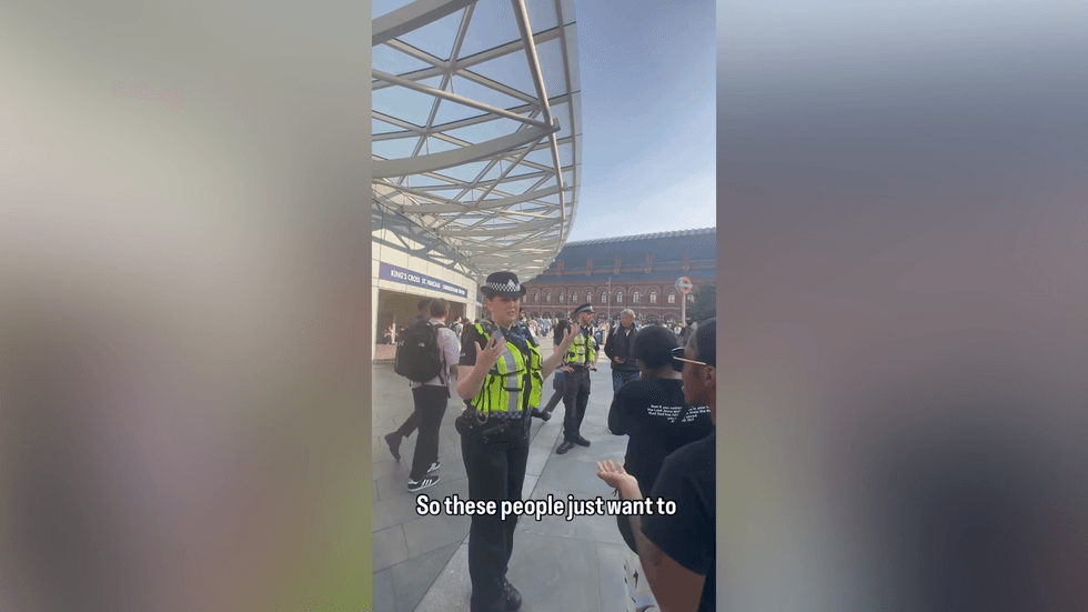 Police officer attempts to shut down preaching