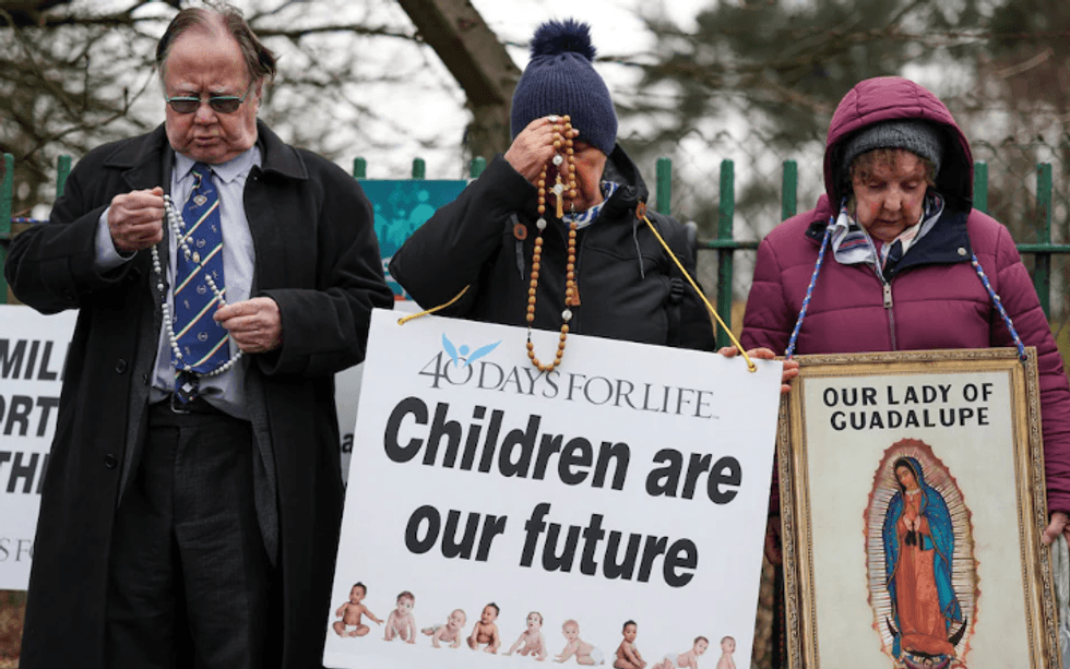 Praying outside abortion clinics