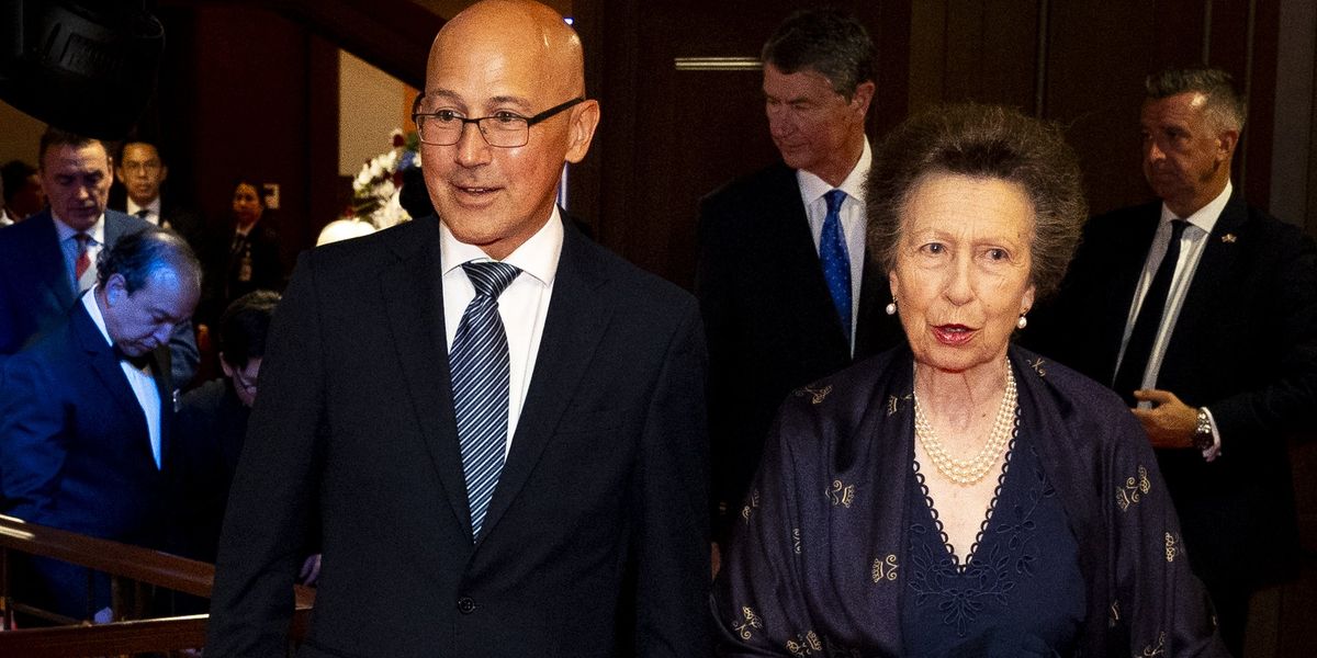 Princess Anne turns heads in £119 ‘Meghan’ dress during Thailand gala