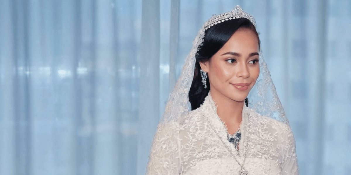 Malaysian princess marries British racing driver