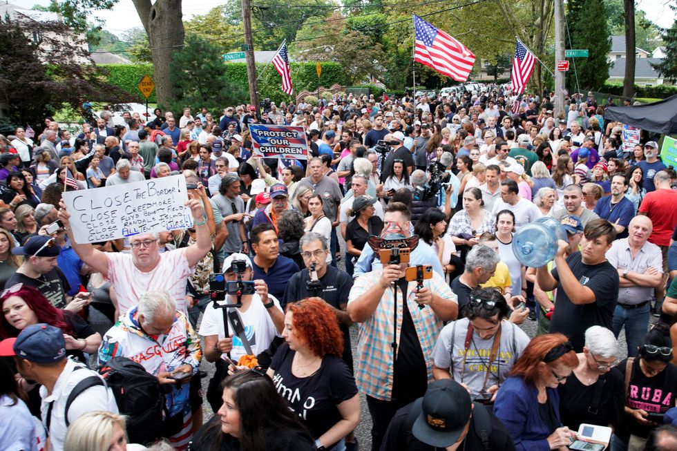 Protest against migrants in New York