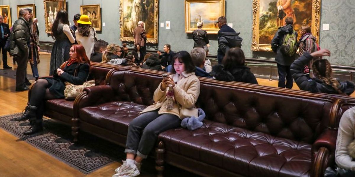 National Gallery sells leather sofas deemed 'safety risk' to US museum