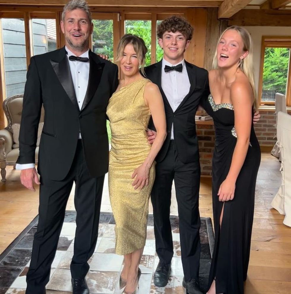 Renee Zellweger poses with Ant Anstead and his children