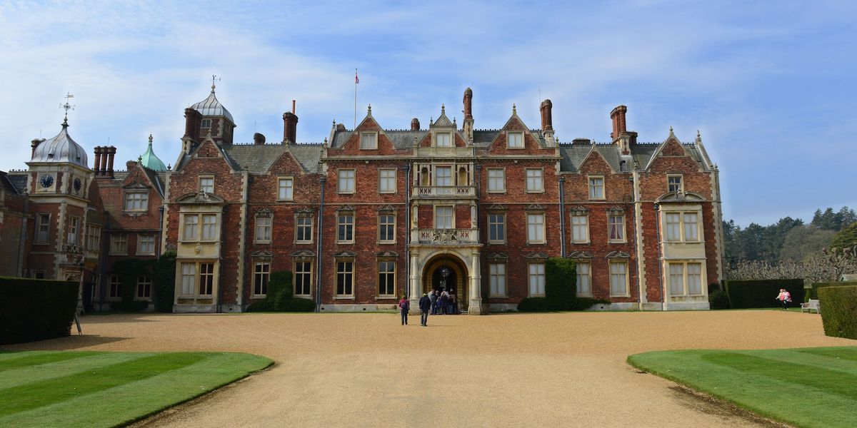 Royal Family decorator ‘was found hanged after King Charles criticised paint job’