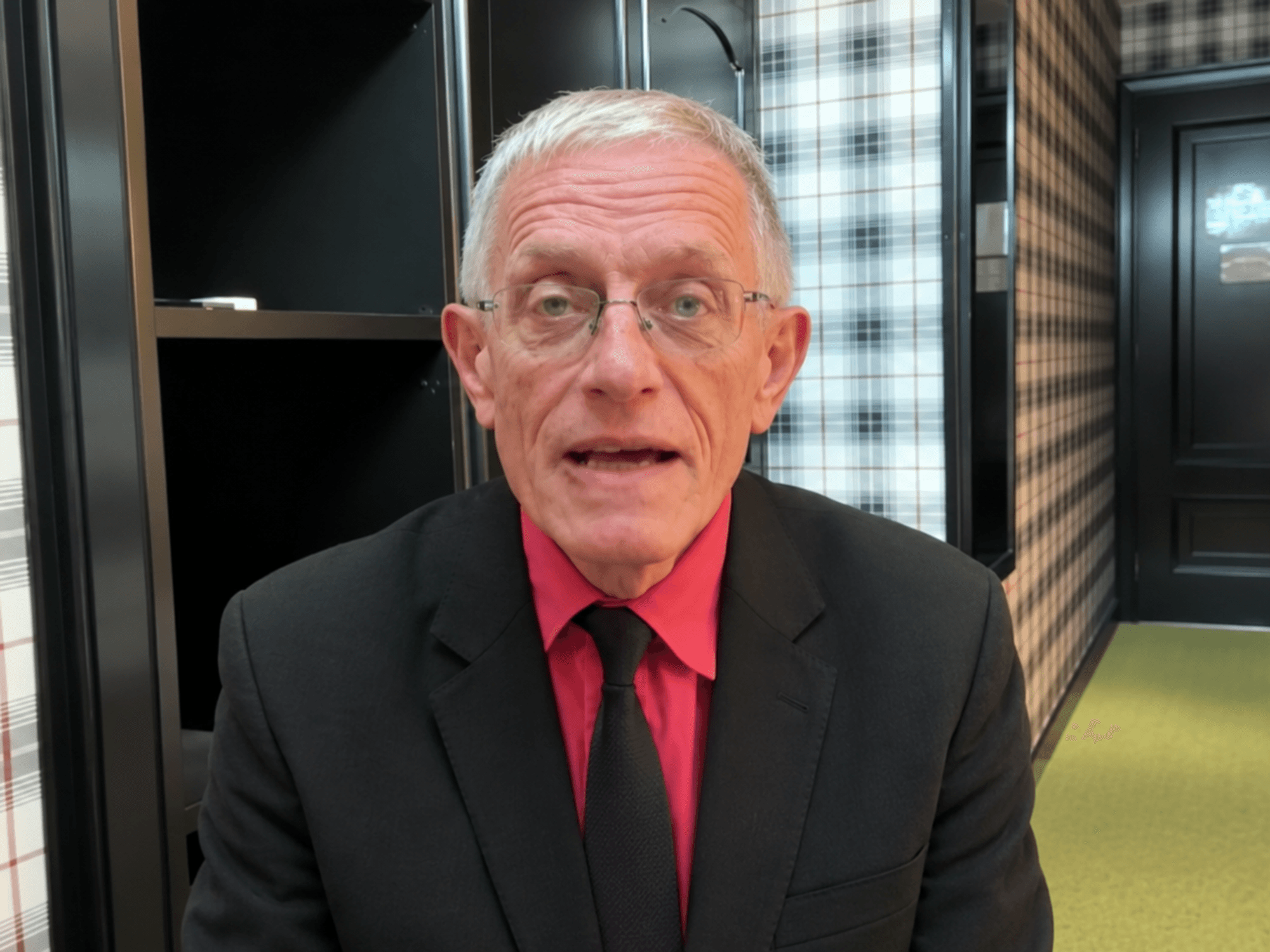Simon Calder