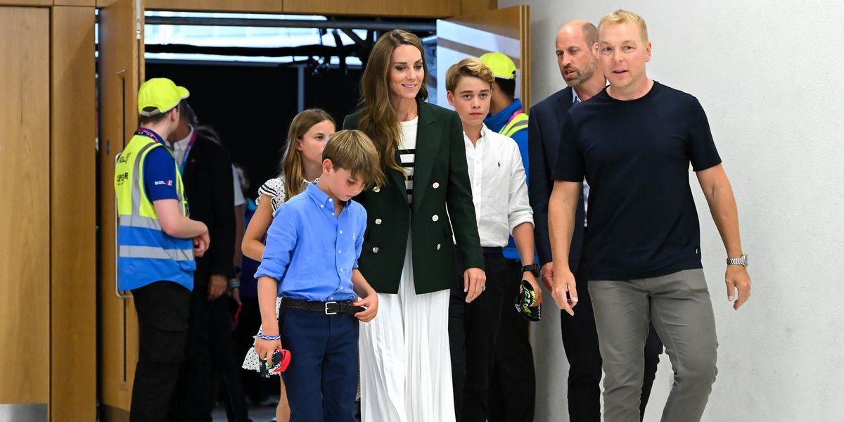 Catherine keeps Prince William and children waiting to finish heartfelt chat with Sir Chris Hoy