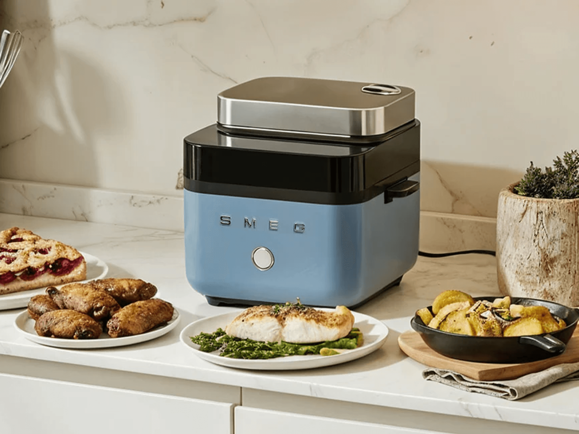 Smeg air fryer on countertop