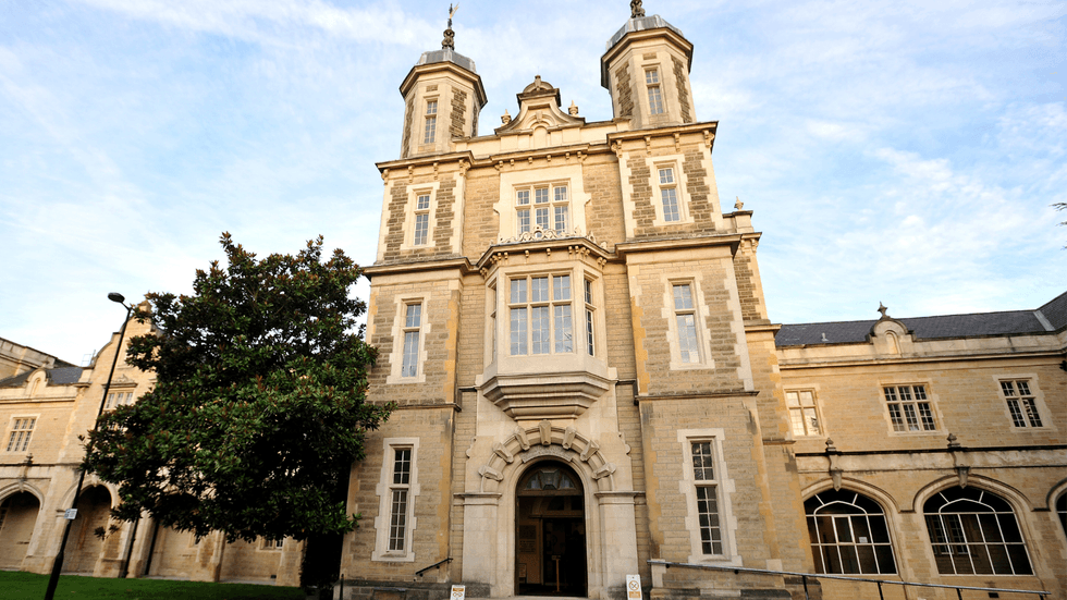 Snaresbrook Crown Court