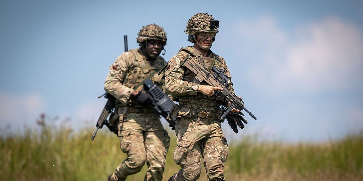 Cash-strapped British Army forced to CANCEL drills as soldiers left 'twiddling their thumbs'