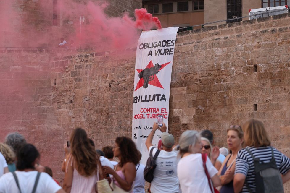 Spain tourist protests