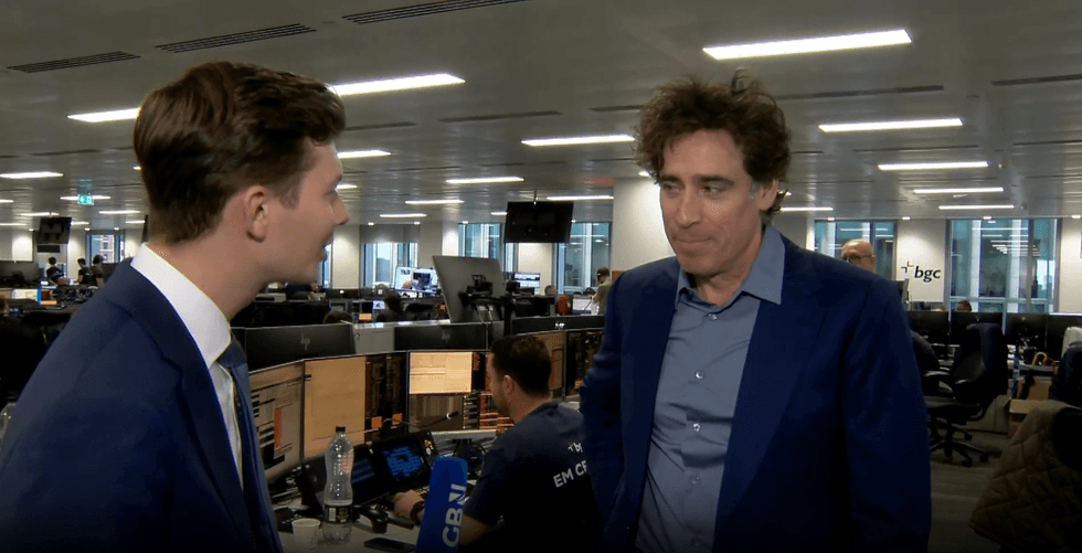 Stephen Mangan
