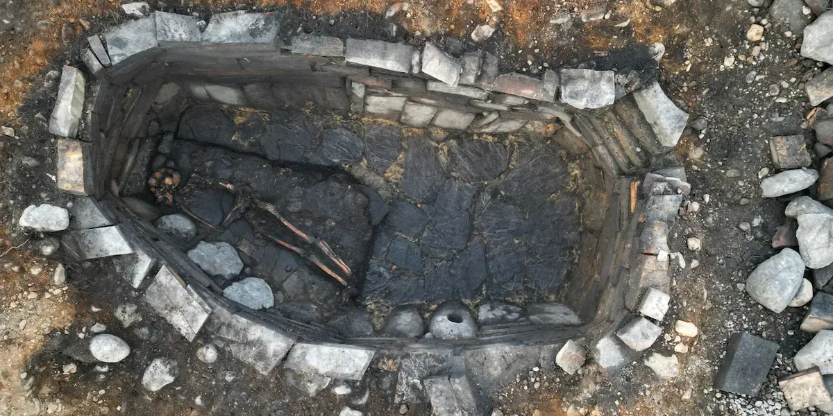 'Nothing like it!' Archaeologists think mysterious pit with human remains could be Iron Age 'hot tub'