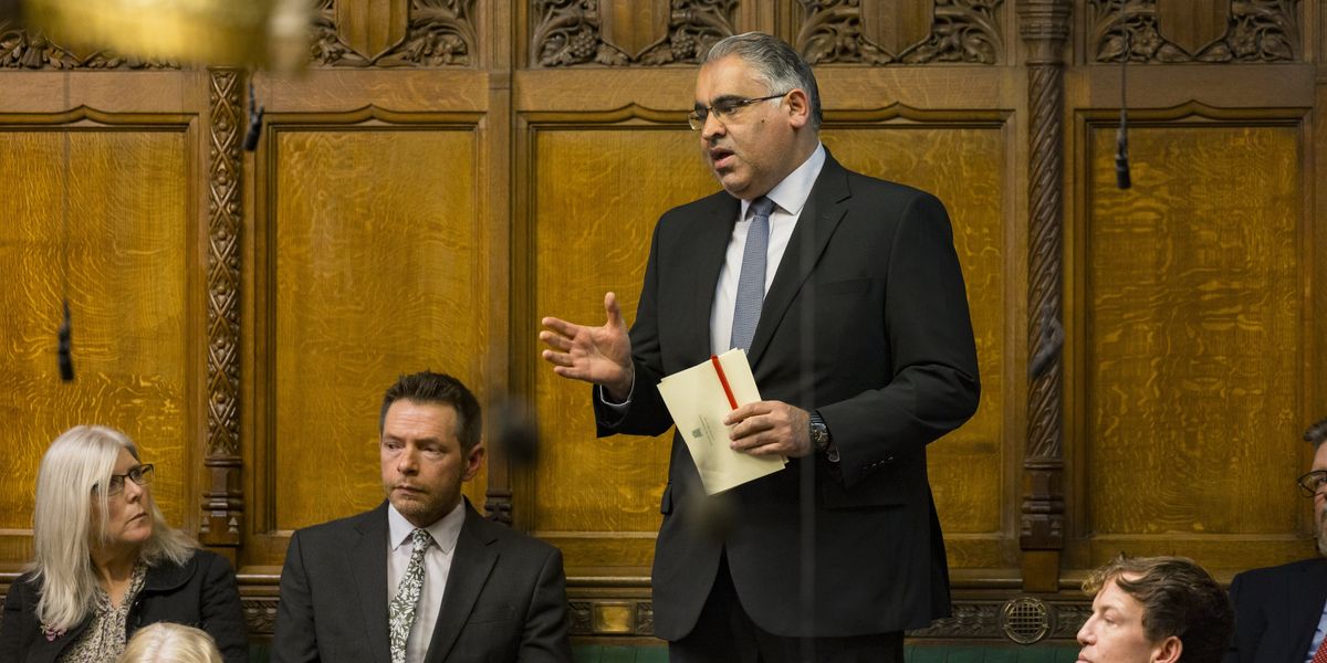 Labour MP forced to apologise after calling for British