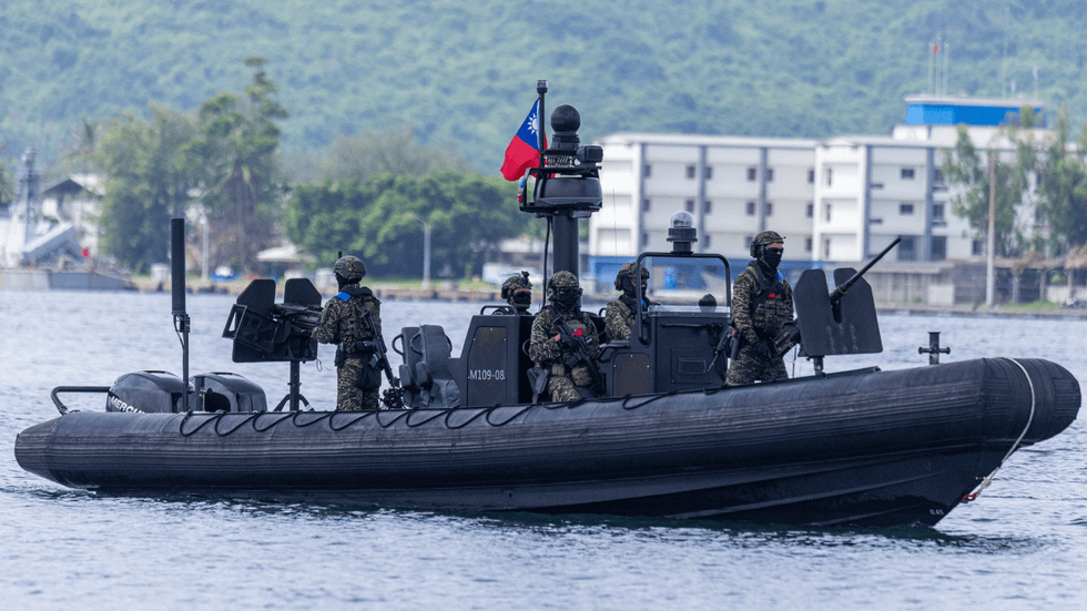 Taiwanese soldiers