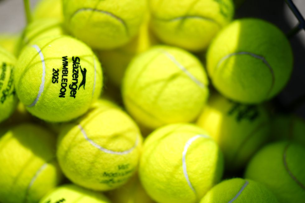 Tennis balls