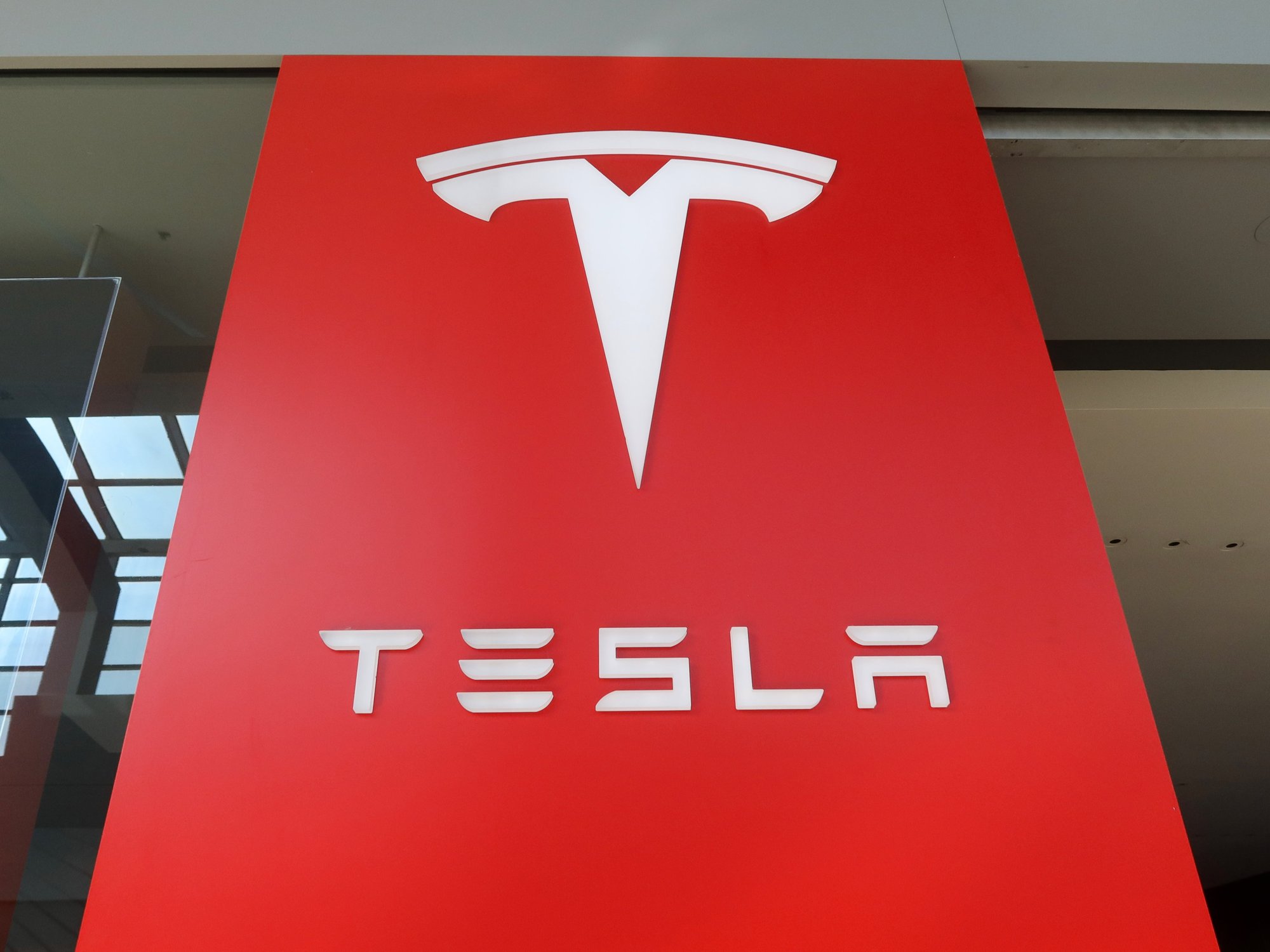 Tesla logo
