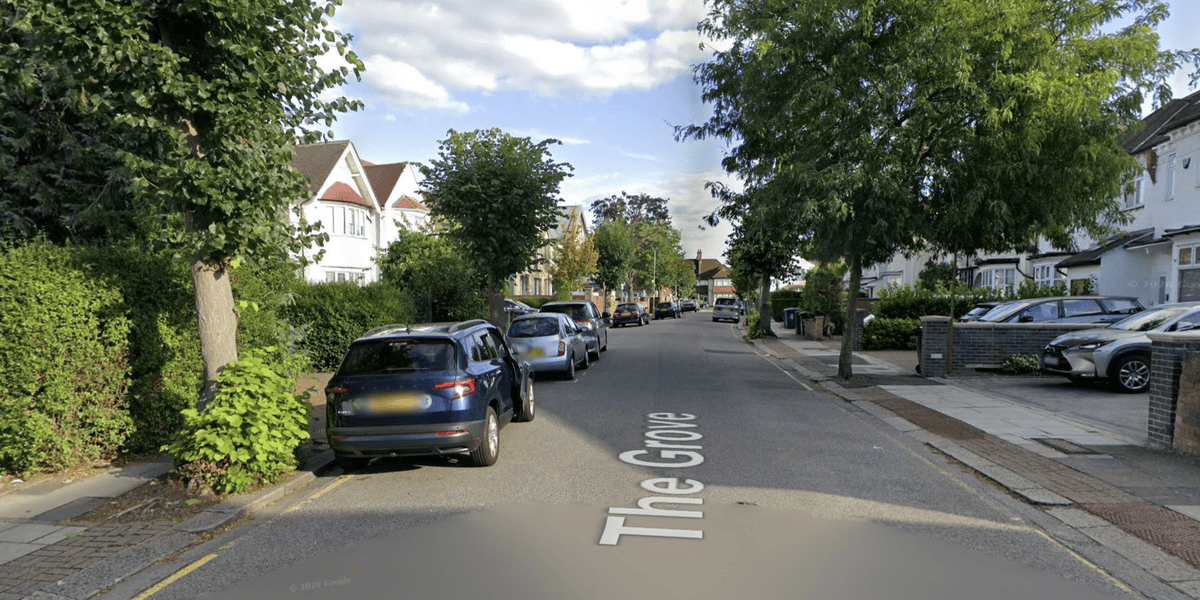 Met Police launch investigation after Jewish man 'attacked by gang while speaking Hebrew on phone' in Golders Green