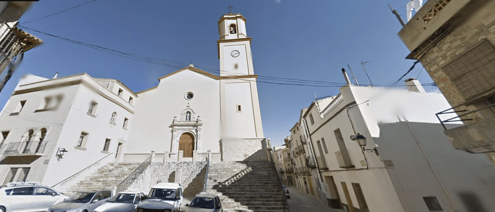 The man died instantly when a bell struck him on the head as it was supposed to ring to announce the ceremony.