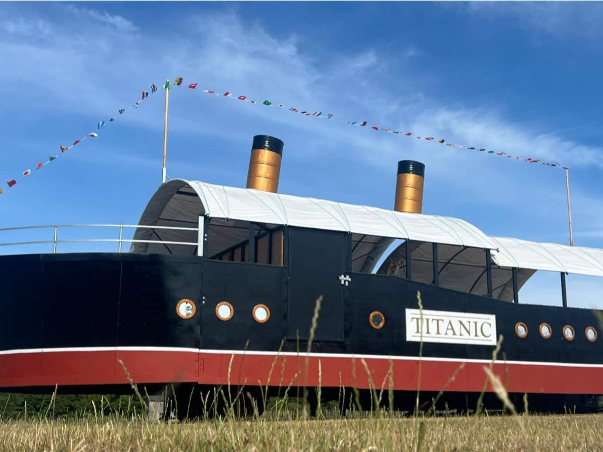 titanic ride