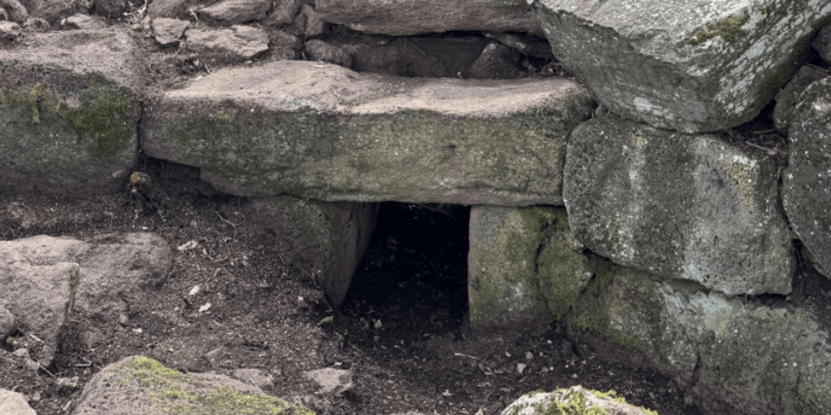 'Giant's tomb' dating back nearly 4,000 years discovered as archaeologists make stunning discovery
