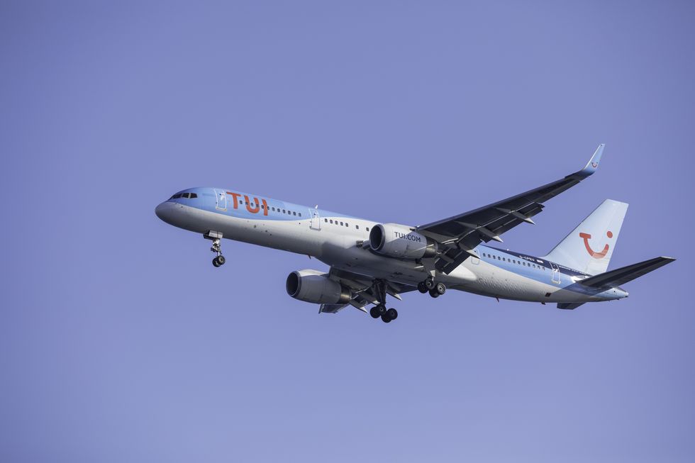 TUI flight