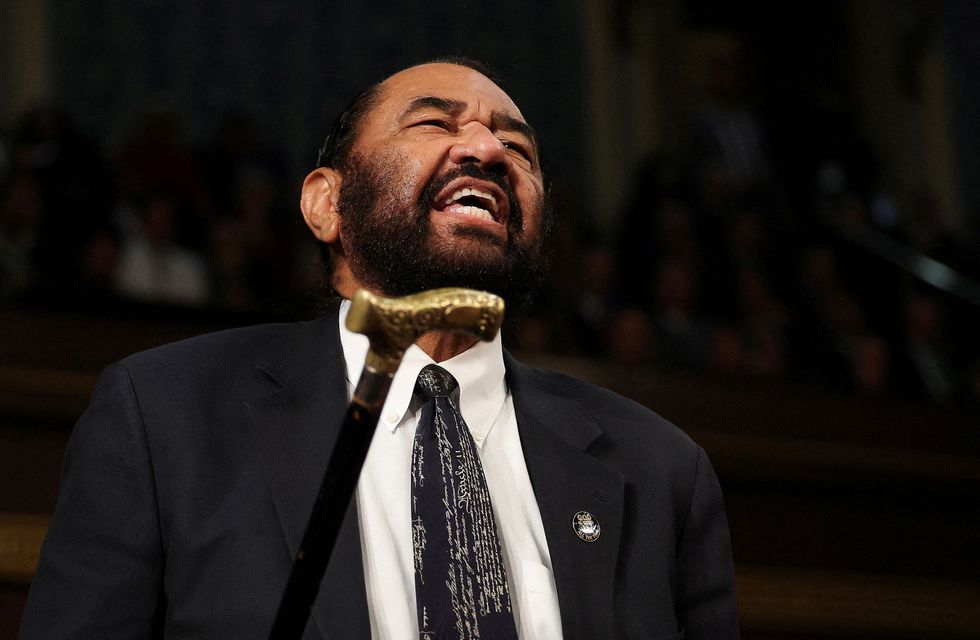 \u200bAl Green shouted at the President during his speech and pointed his stick at him