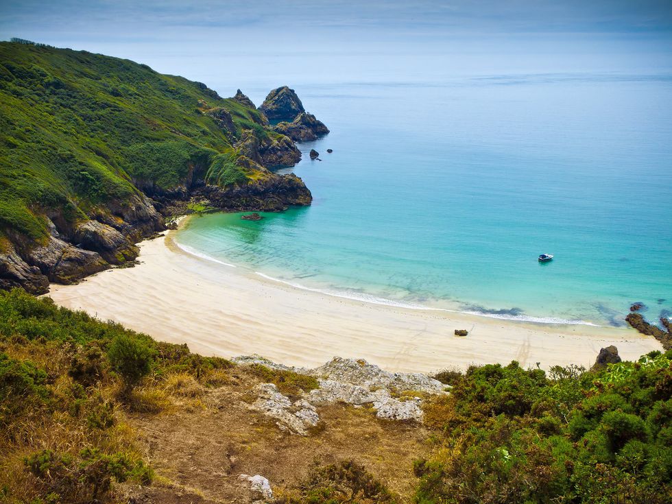 \u200bGuernsey beach