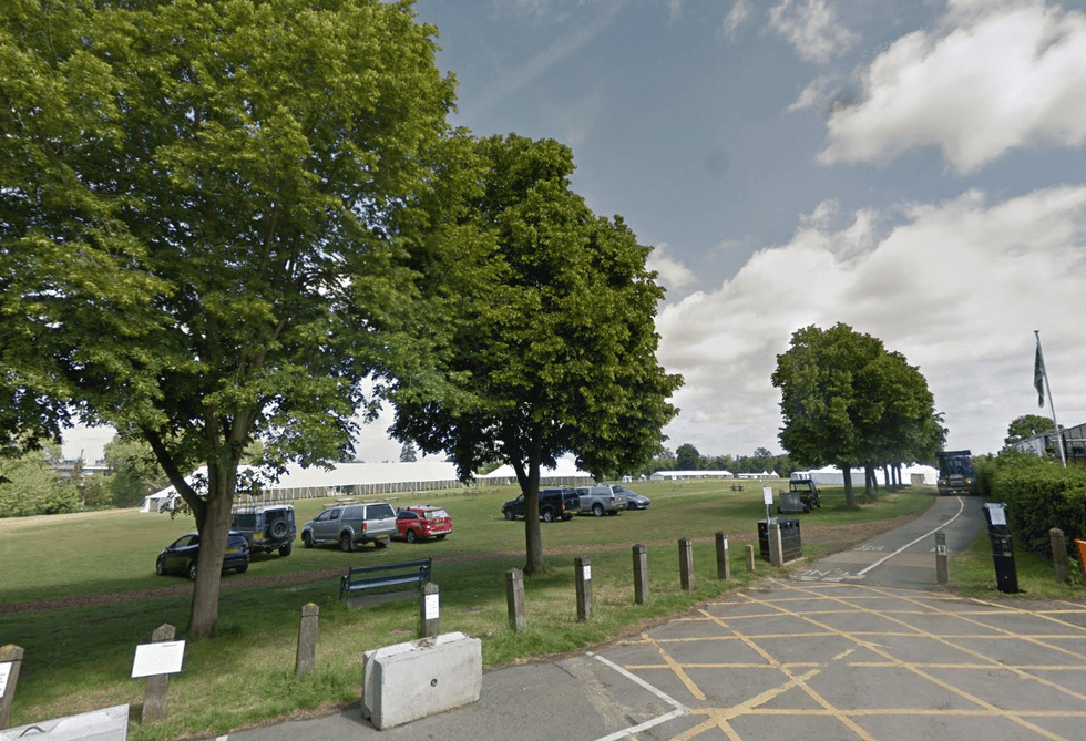 \u200bGuildford Stoke Park