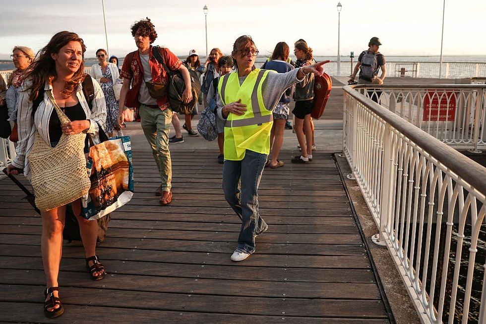 \u200bHolidaymakers arrived in Arcachon