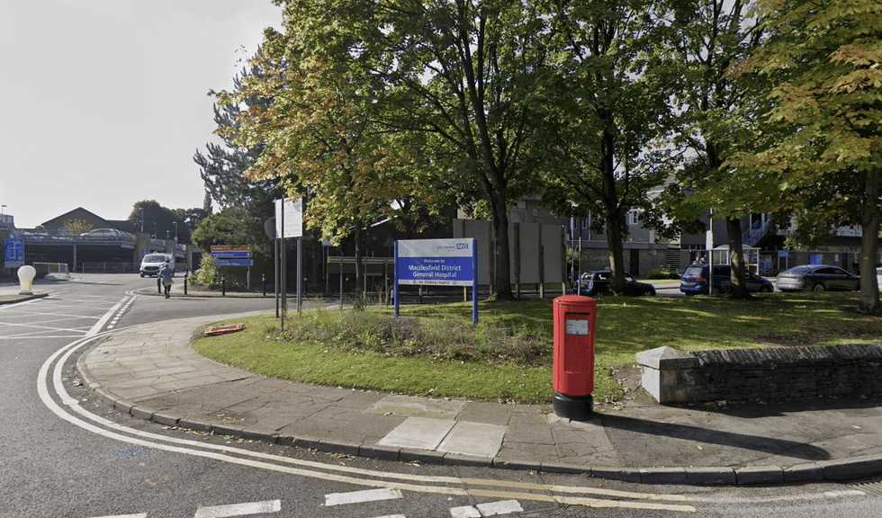 \u200bMs Tetley checked in to \u200bMacclesfield District General Hospital