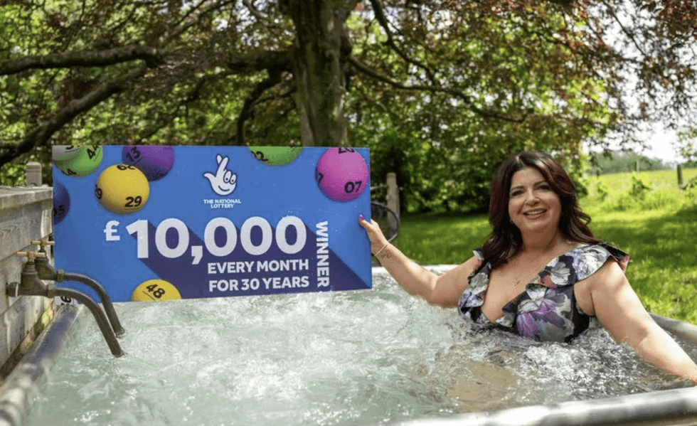 \u200bSandra Hall won the winning jackpot