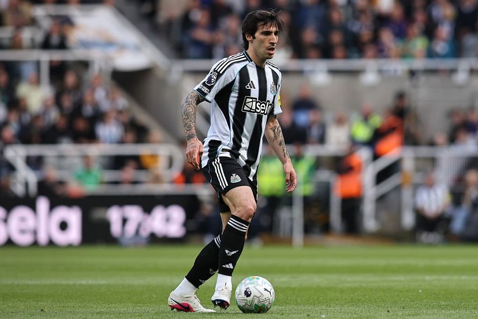 \u200bSpurs have forked out a fee worth \u00a3100m for Tonali's signature