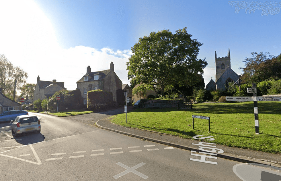 \u200bThe village of Islip has a population of about 652